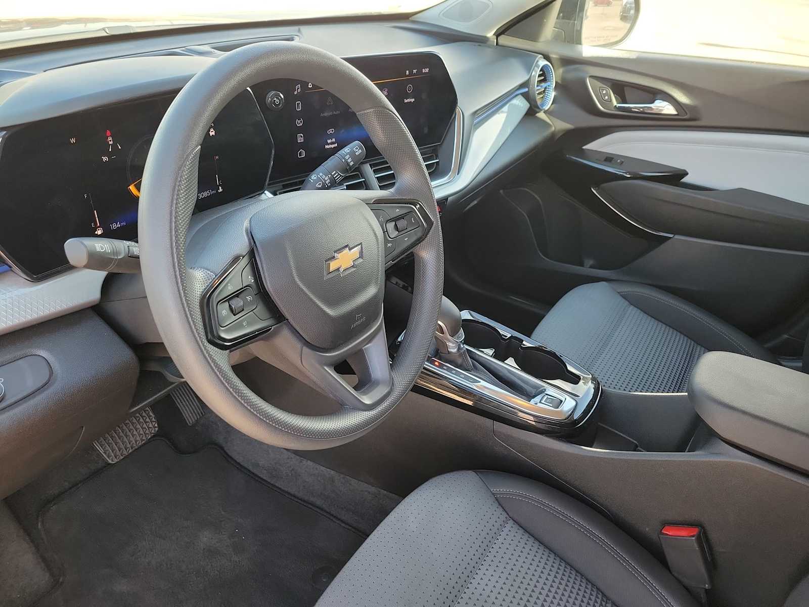 Thumbnail: 2025 Chevrolet Trax - 10
