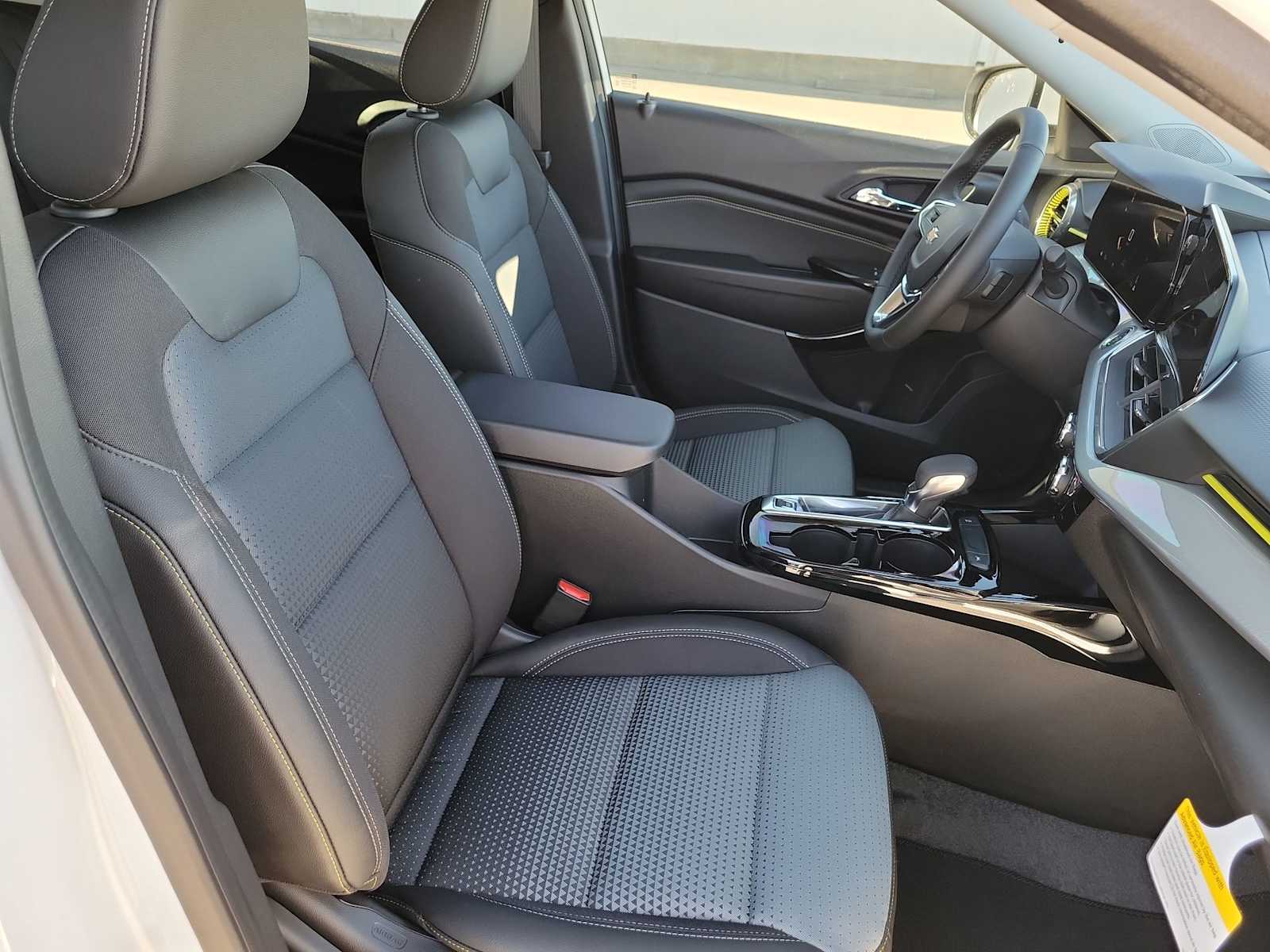 Thumbnail: 2026 Chevrolet Trax - 22