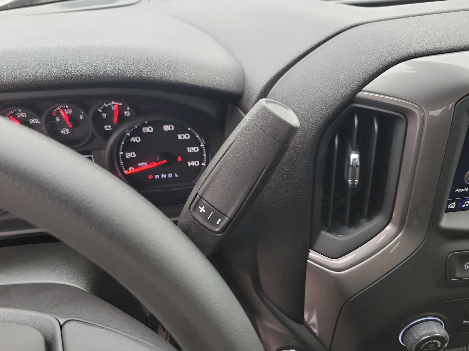 2025 Chevrolet Silverado 1500 Custom 25
