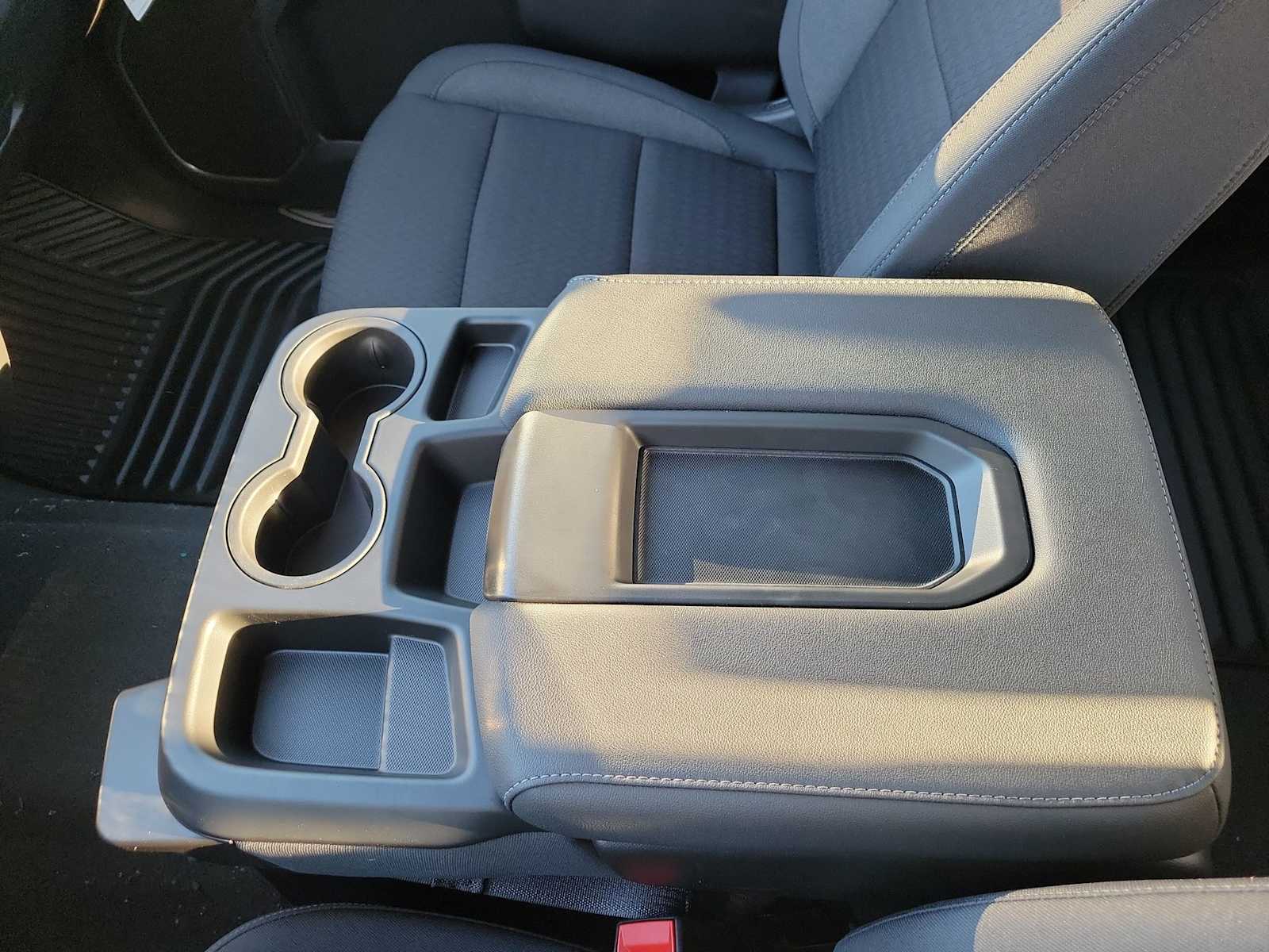 Thumbnail: 2026 Chevrolet Silverado 1500 - 24