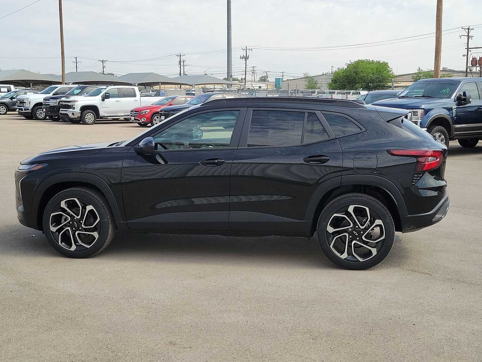 Thumbnail: 2026 Chevrolet Trax - 5