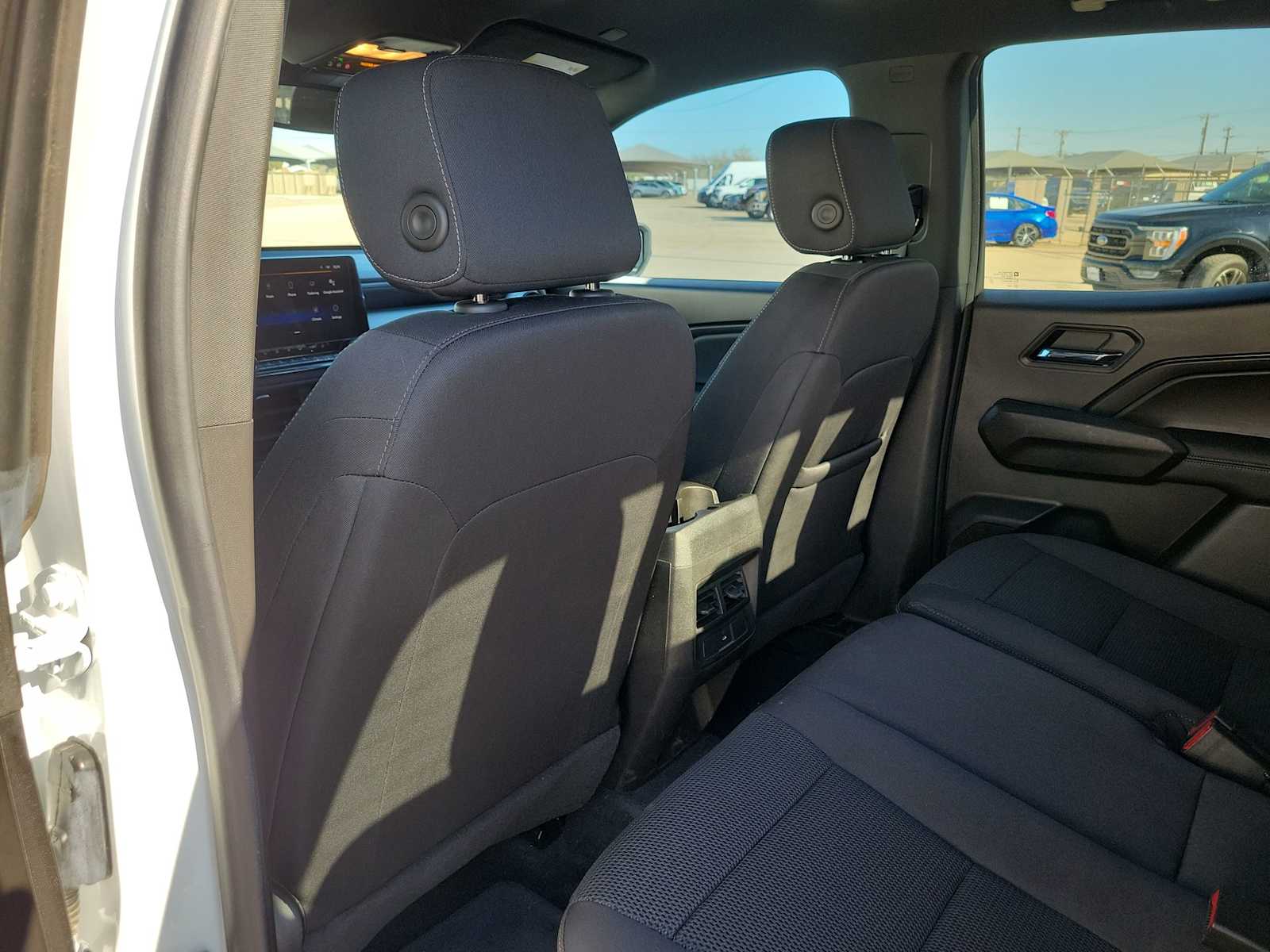 Thumbnail: 2023 Chevrolet Colorado - 16