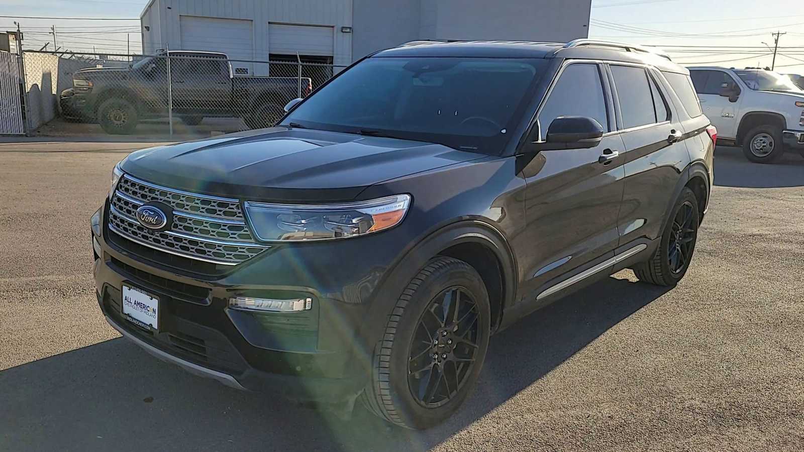 Thumbnail: 2022 Ford Explorer - 4
