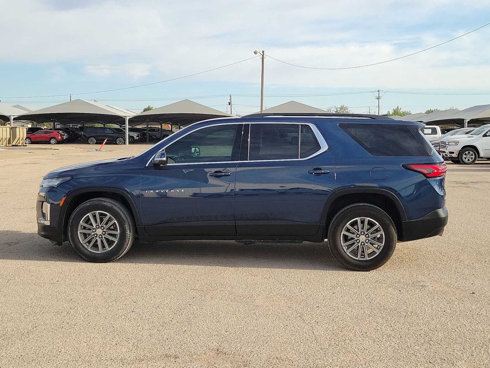 Thumbnail: 2023 Chevrolet Traverse - 5