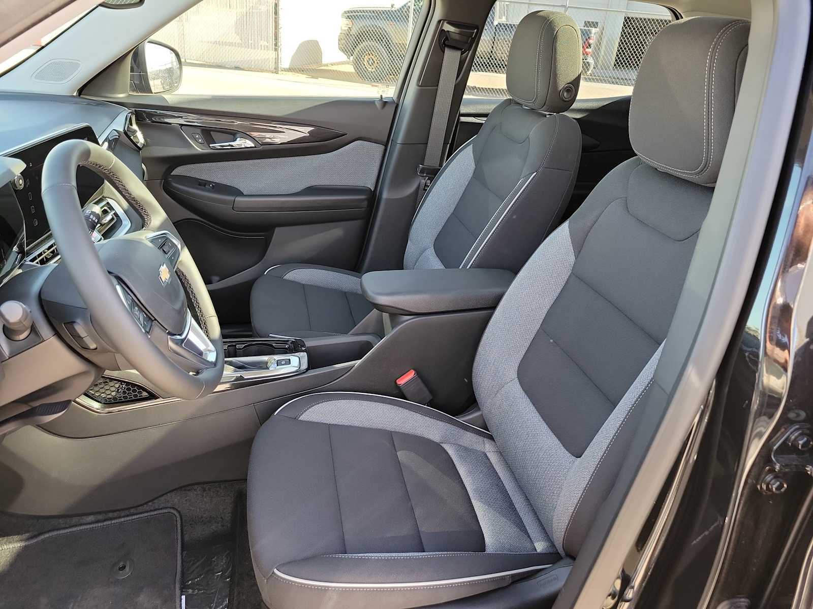 Thumbnail: 2026 Chevrolet TrailBlazer - 15