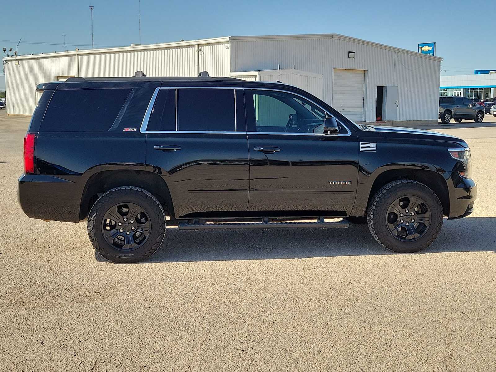 Thumbnail: 2019 Chevrolet Tahoe - 9
