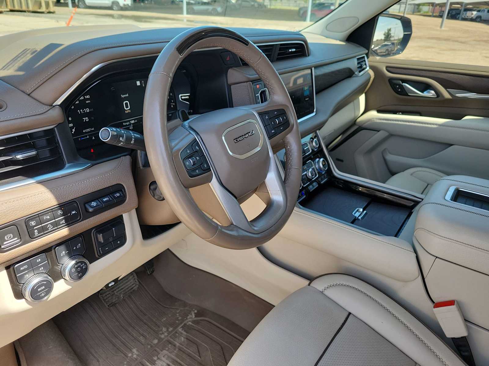Thumbnail: 2023 GMC Yukon - 10