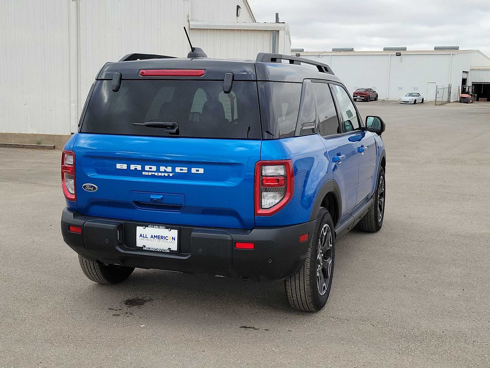 Thumbnail: 2025 Ford Bronco Sport - 8