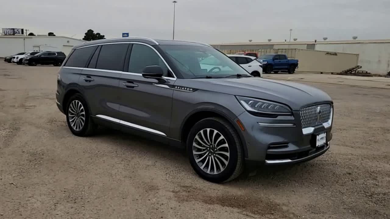Thumbnail: 2024 Lincoln Aviator - 2