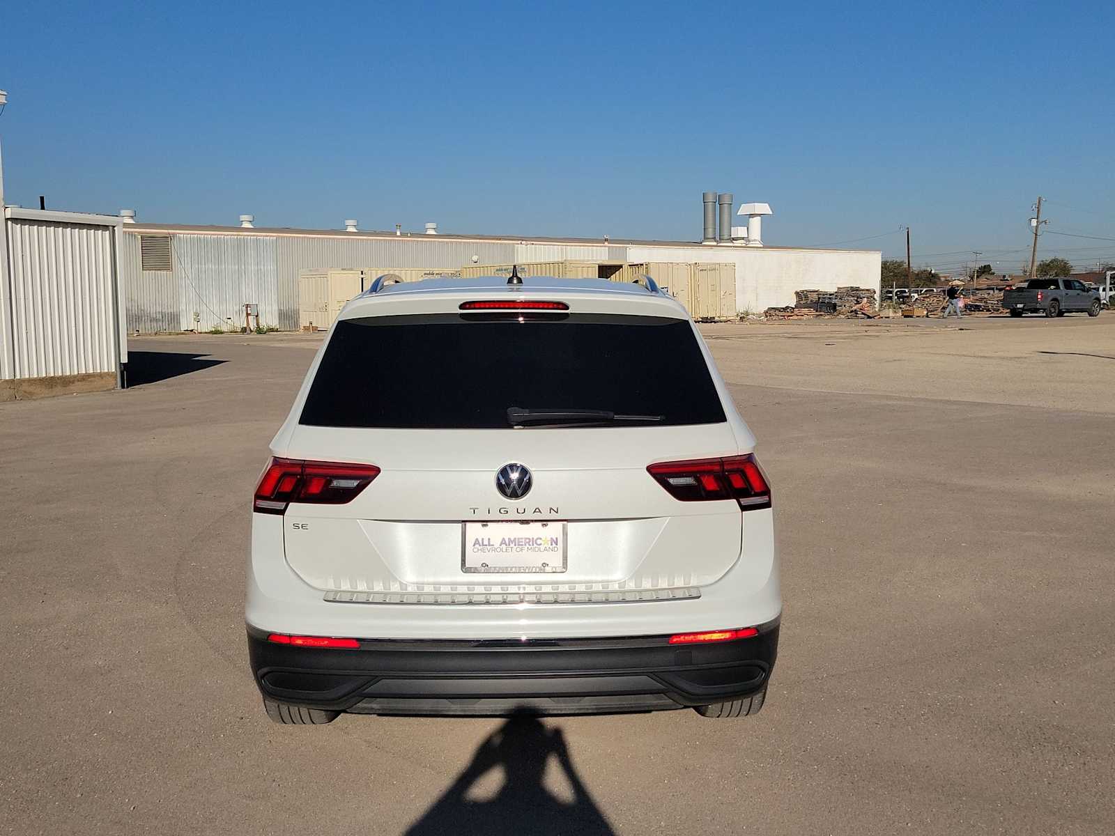 Thumbnail: 2023 Volkswagen Tiguan - 13