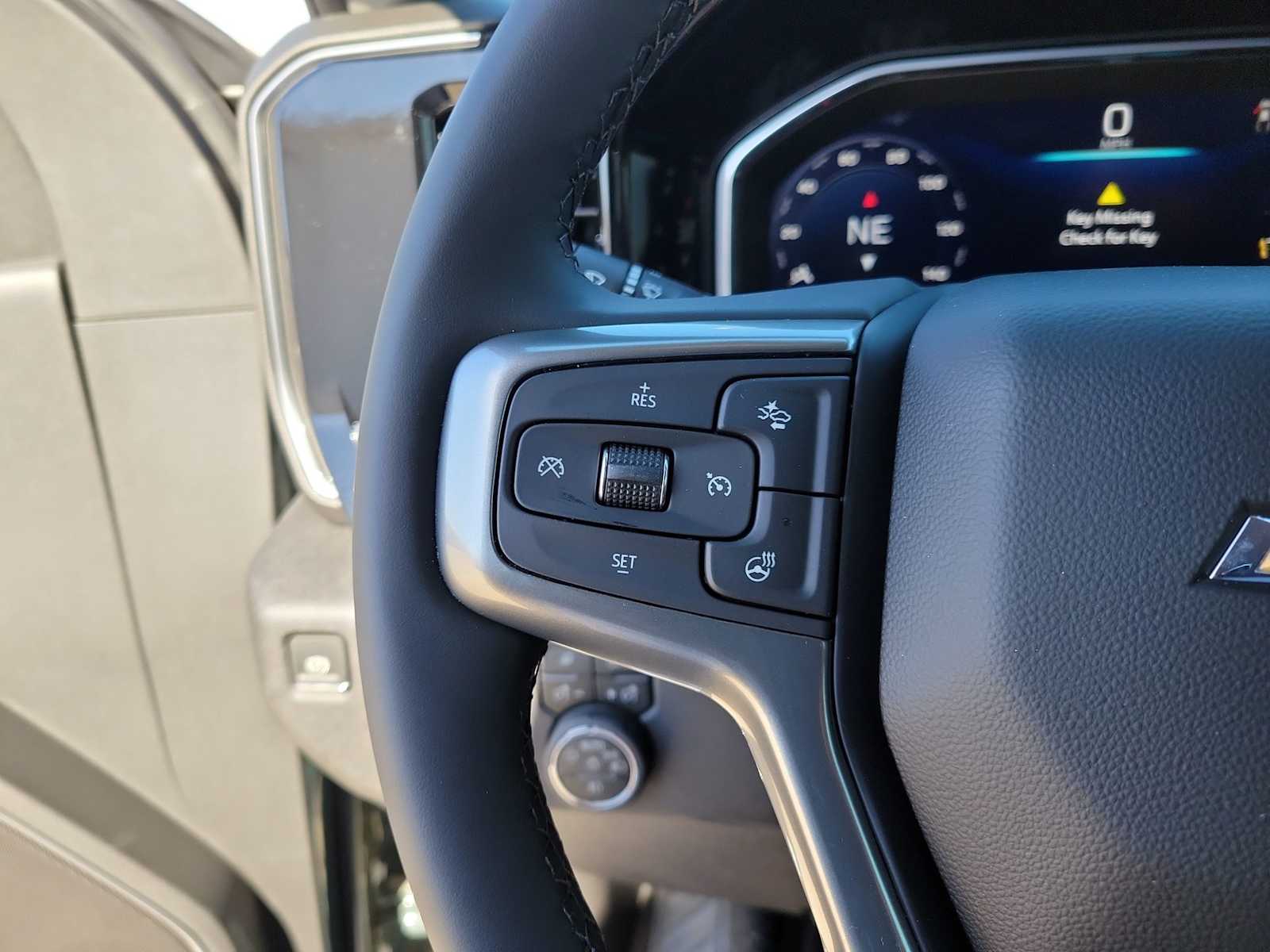 Thumbnail: 2026 Chevrolet Silverado 3500 - 27