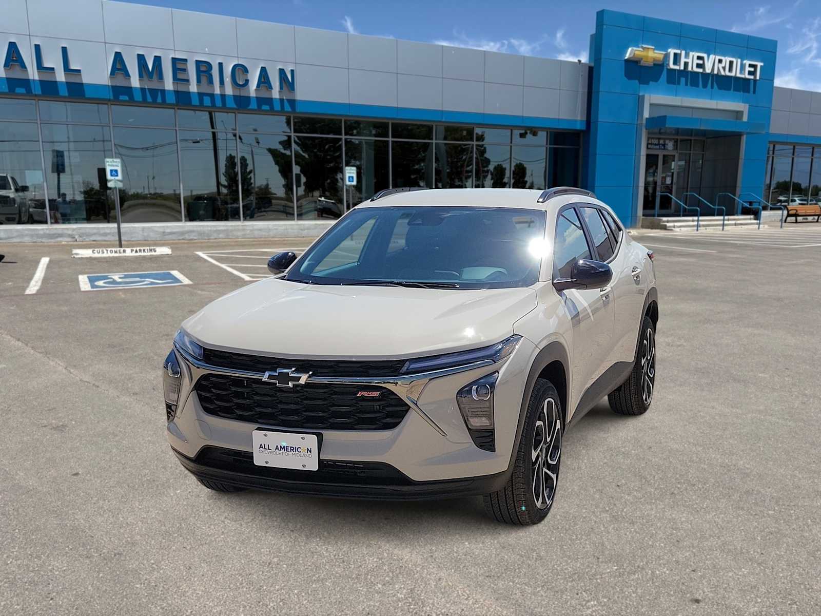 Thumbnail: 2026 Chevrolet Trax - 1