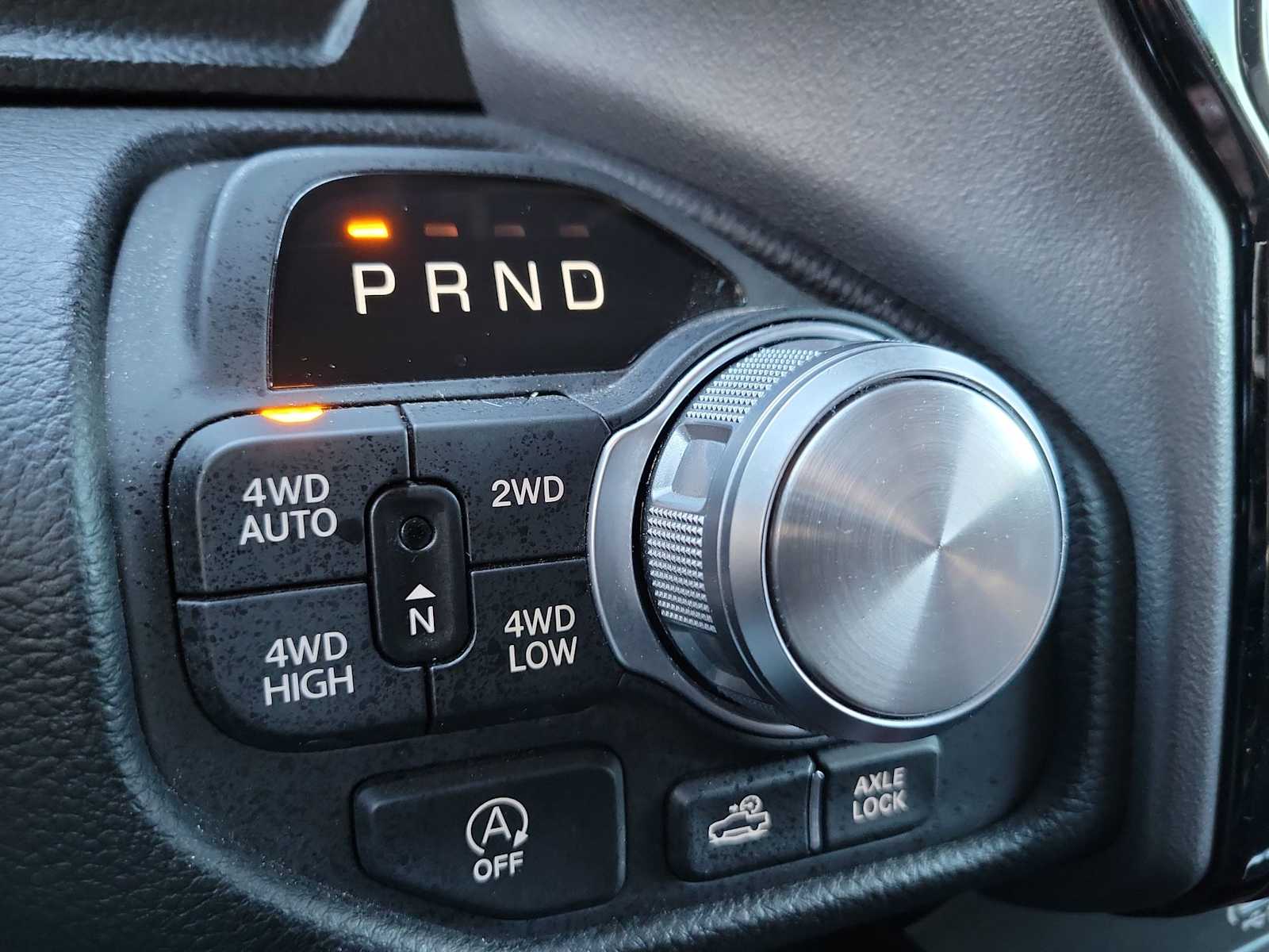 Thumbnail: 2025 RAM 1500 - 25