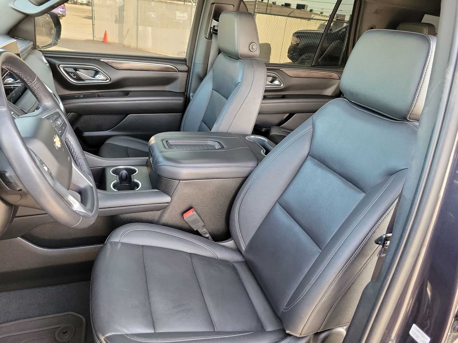 Thumbnail: 2022 Chevrolet Tahoe - 15