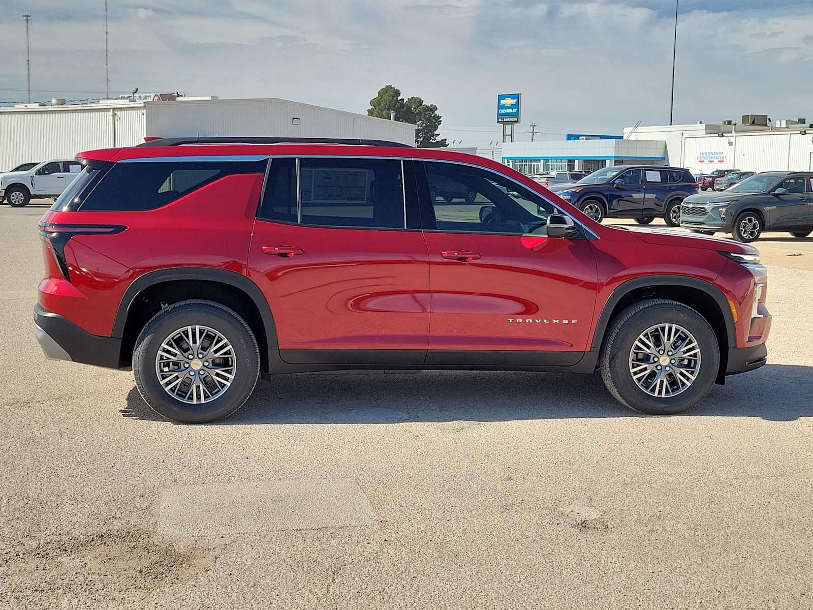 Thumbnail: 2026 Chevrolet Traverse - 9