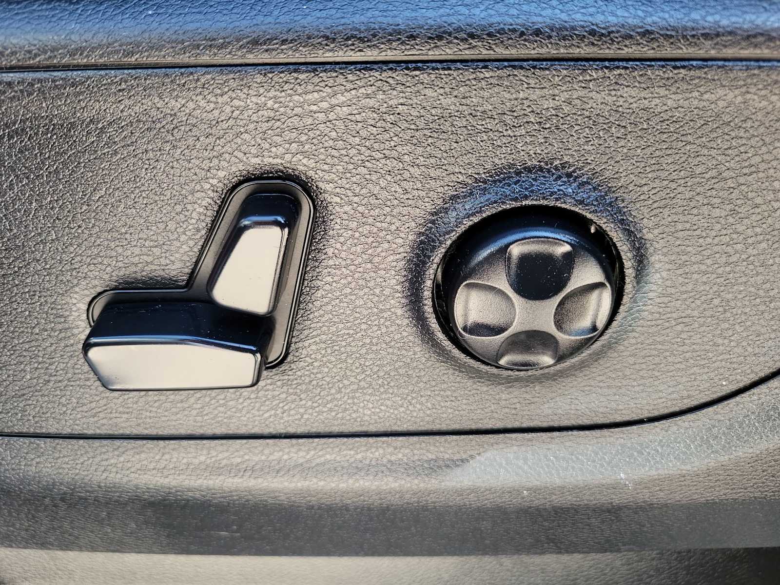 Thumbnail: 2021 RAM 1500 - 15