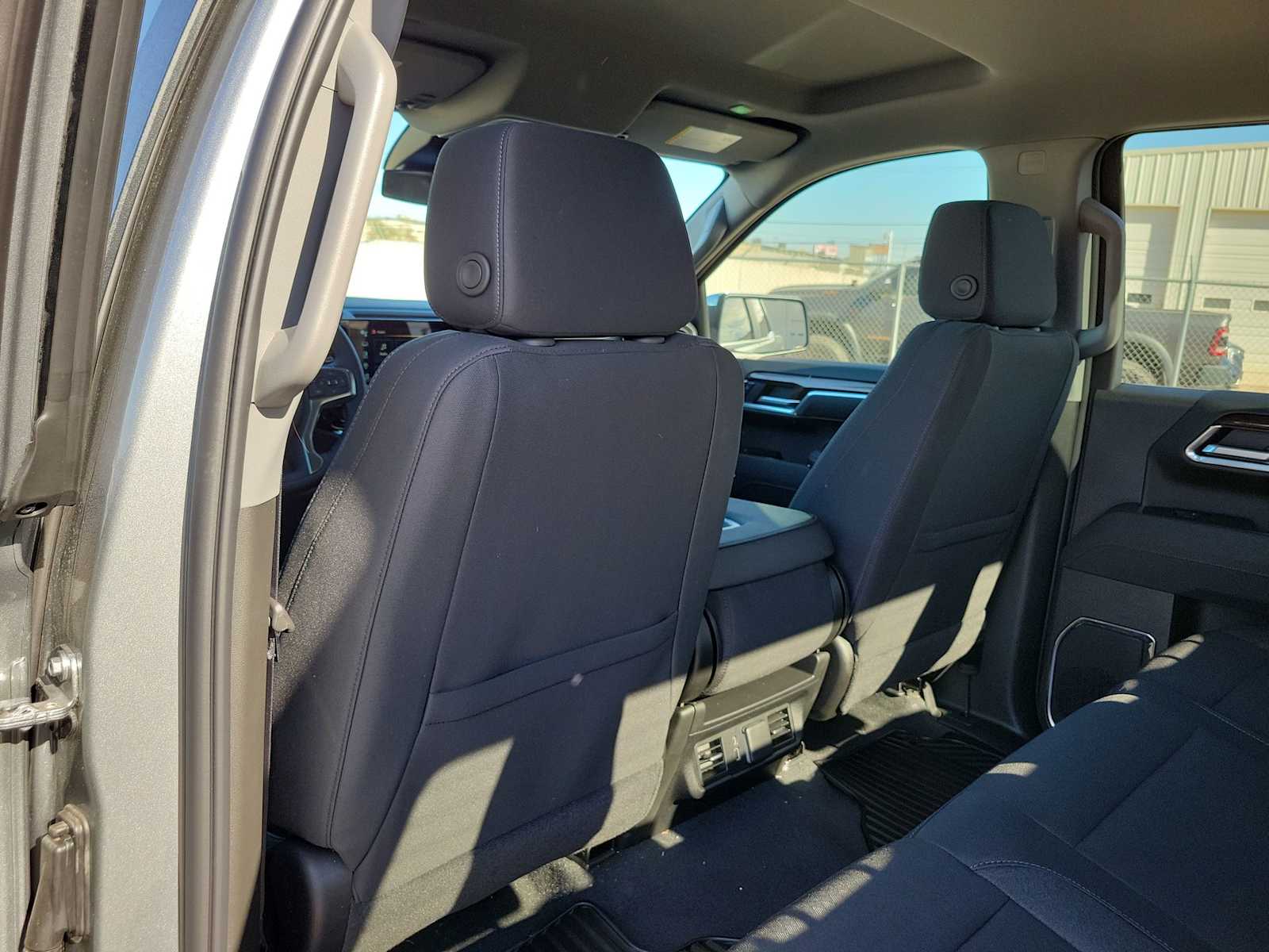 Thumbnail: 2026 Chevrolet Silverado 1500 - 20