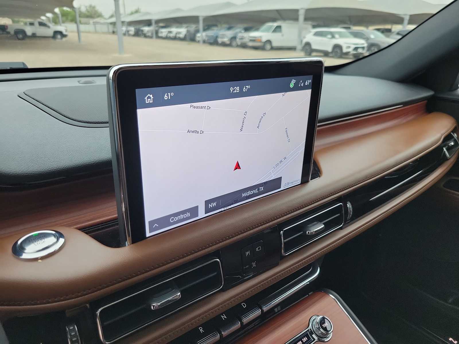 Thumbnail: 2024 Lincoln Aviator - 28