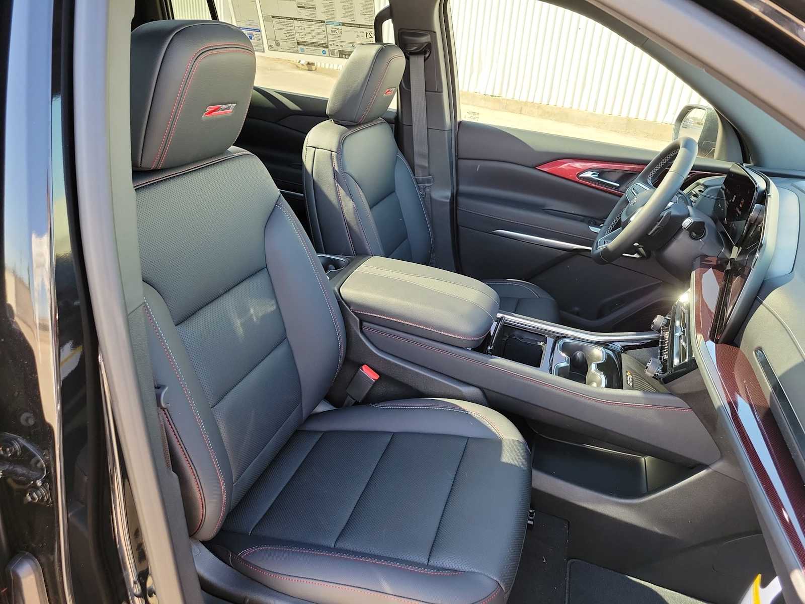 Thumbnail: 2026 Chevrolet Traverse - 18