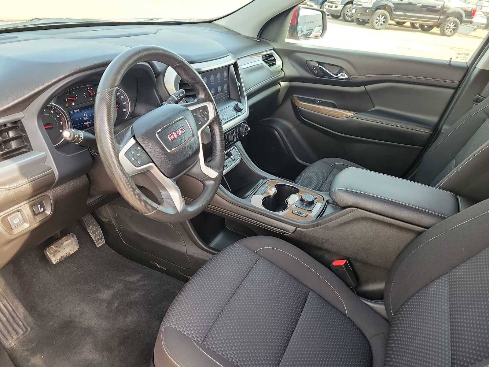 Thumbnail: 2023 GMC Acadia - 10