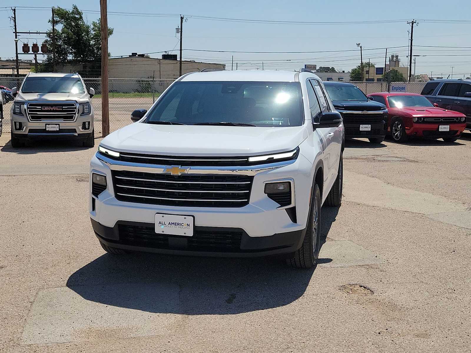 Thumbnail: 2026 Chevrolet Traverse - 4
