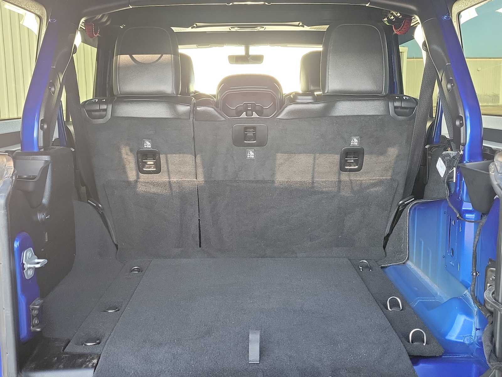 Thumbnail: 2019 Jeep Wrangler - 13