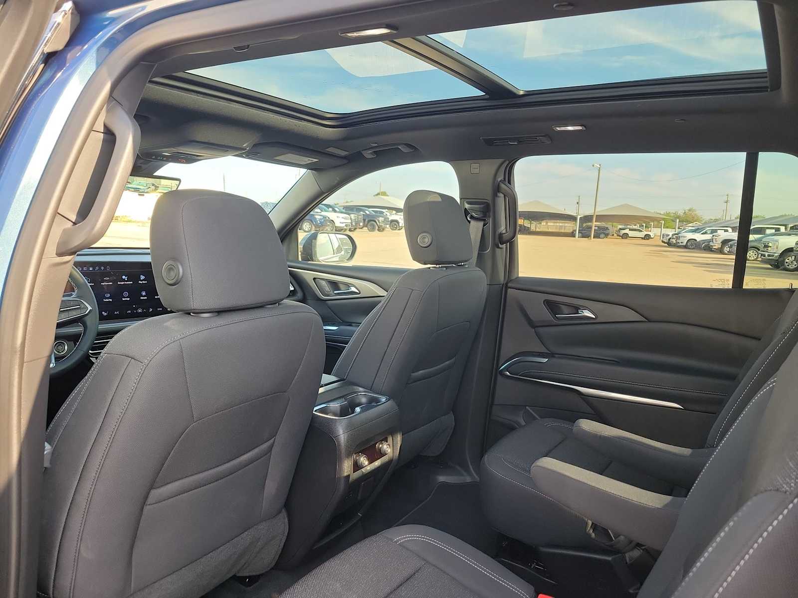 Thumbnail: 2026 Chevrolet Traverse - 16