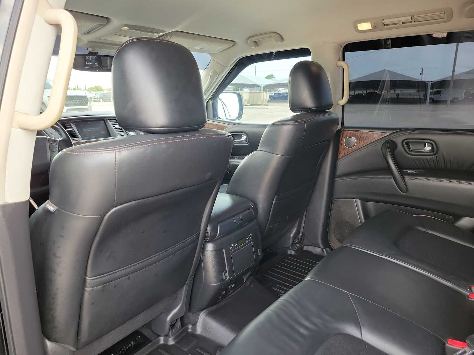 Thumbnail: 2020 Nissan Armada - 16