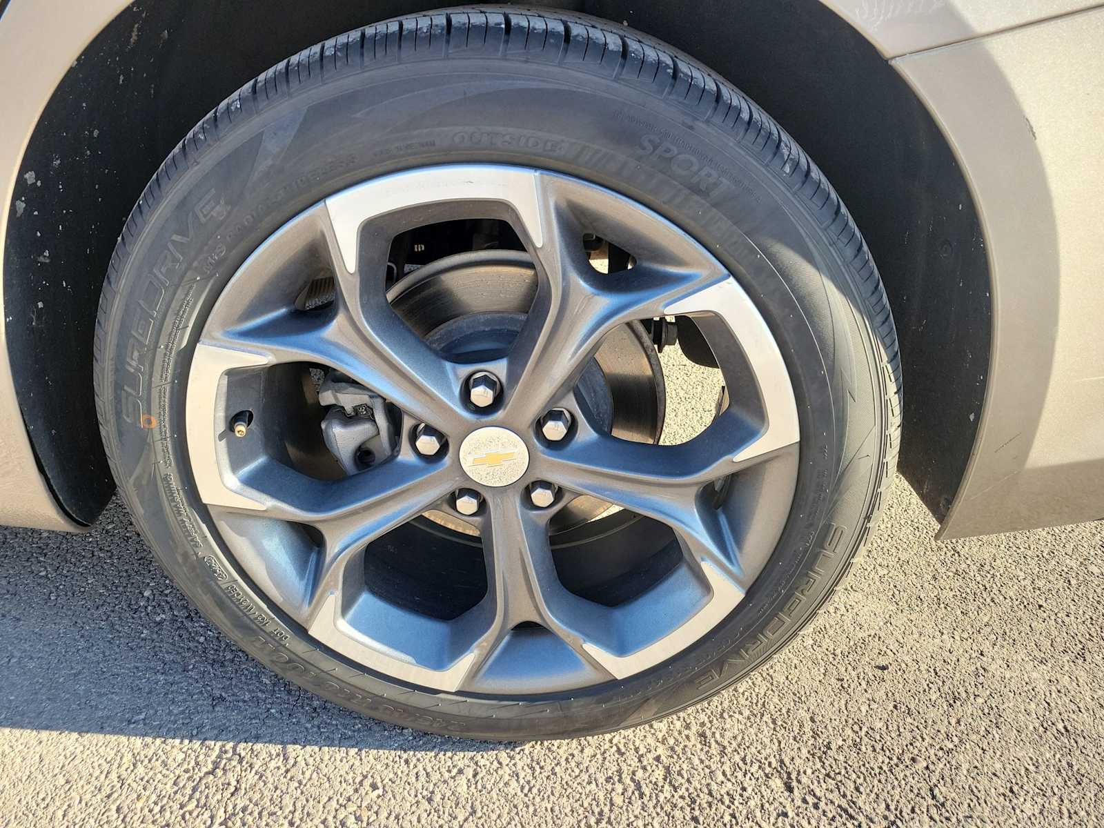 Thumbnail: 2023 Chevrolet Malibu - 16