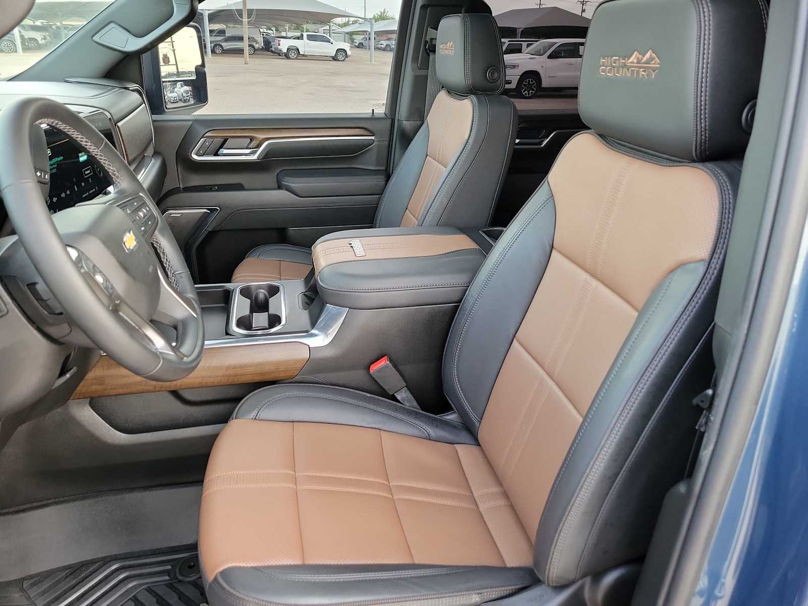 Thumbnail: 2026 Chevrolet Silverado 2500 - 15