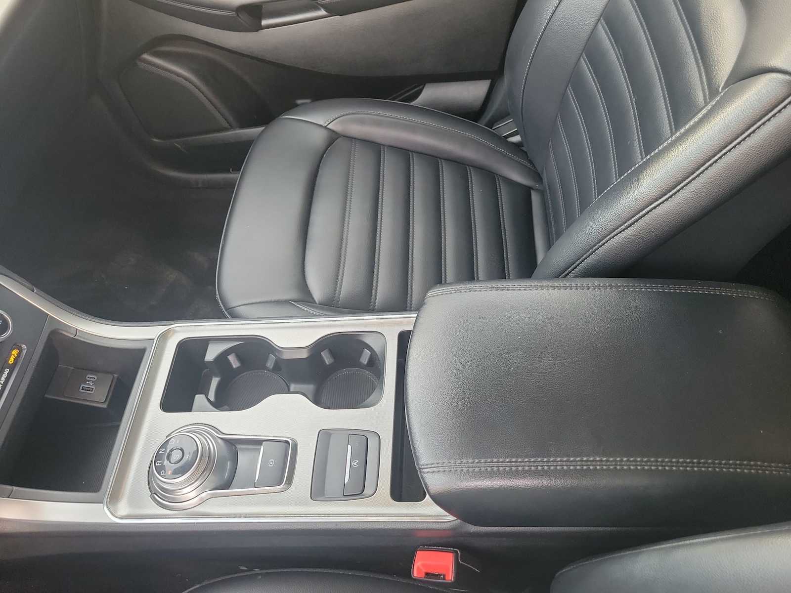 Thumbnail: 2022 Ford Edge - 20