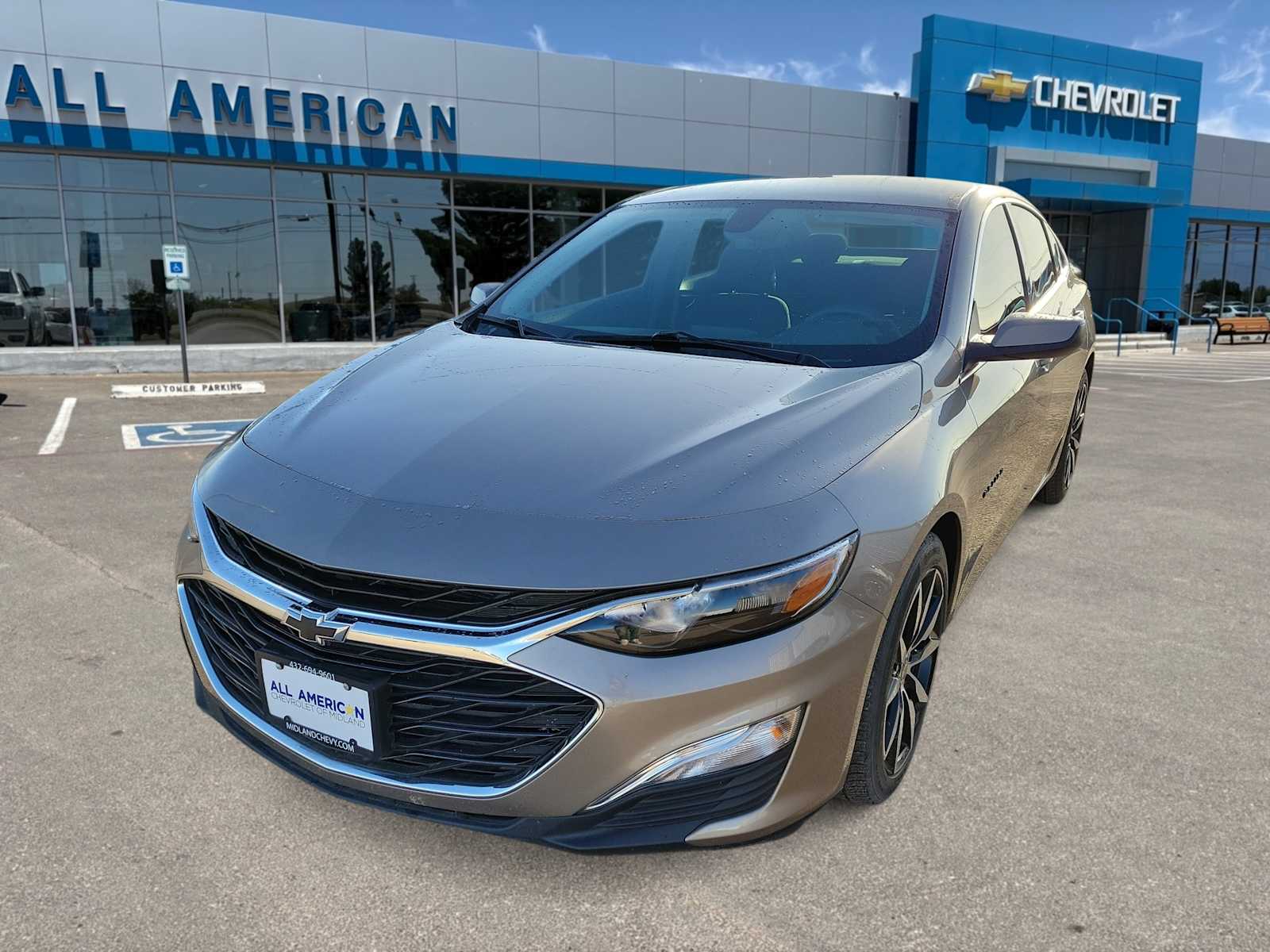 Thumbnail: 2022 Chevrolet Malibu - 1