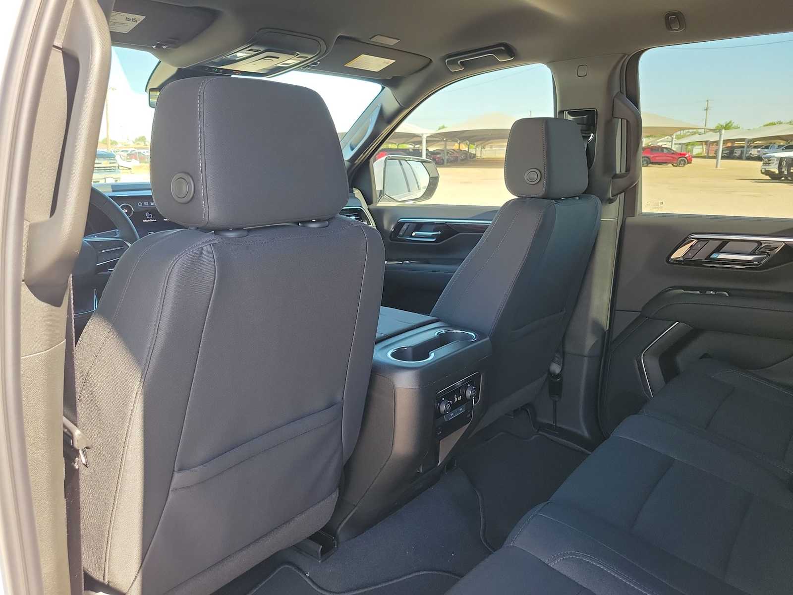 Thumbnail: 2026 Chevrolet Suburban - 16