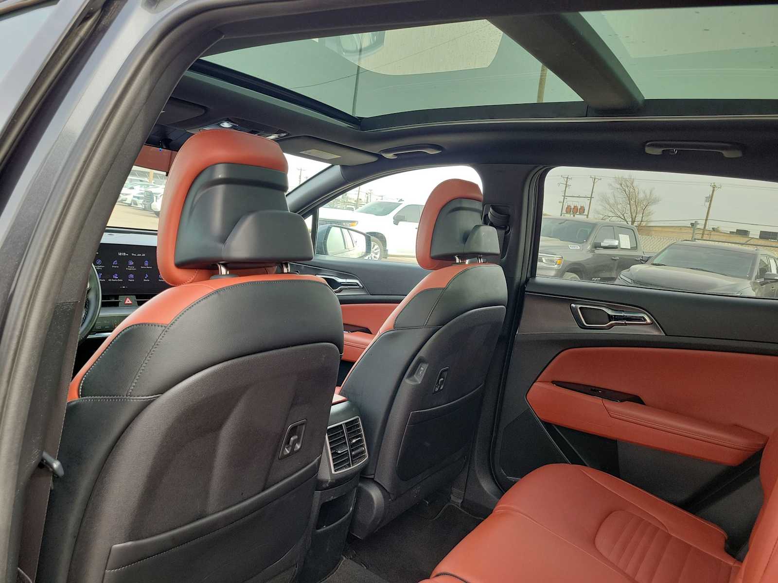 Thumbnail: 2023 Kia Sportage - 20