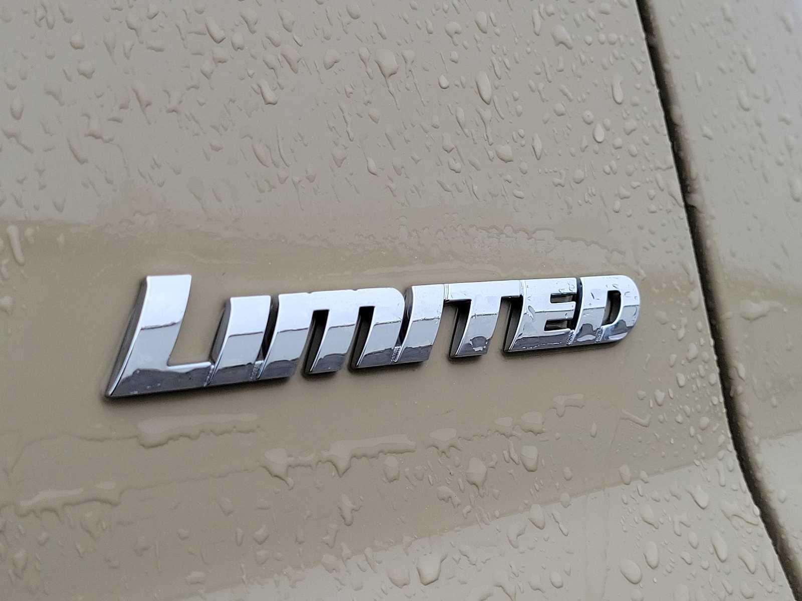 Thumbnail: 2020 Toyota Tundra - 15