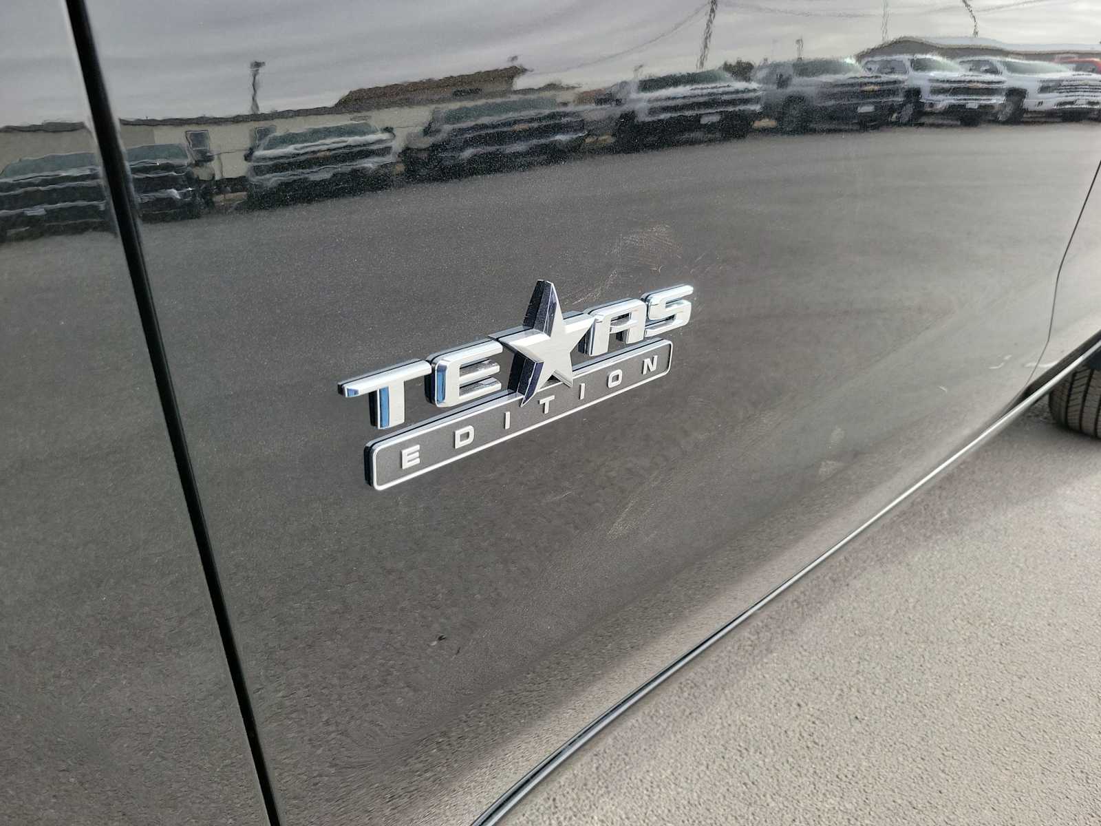 Thumbnail: 2025 Chevrolet Silverado 1500 - 15