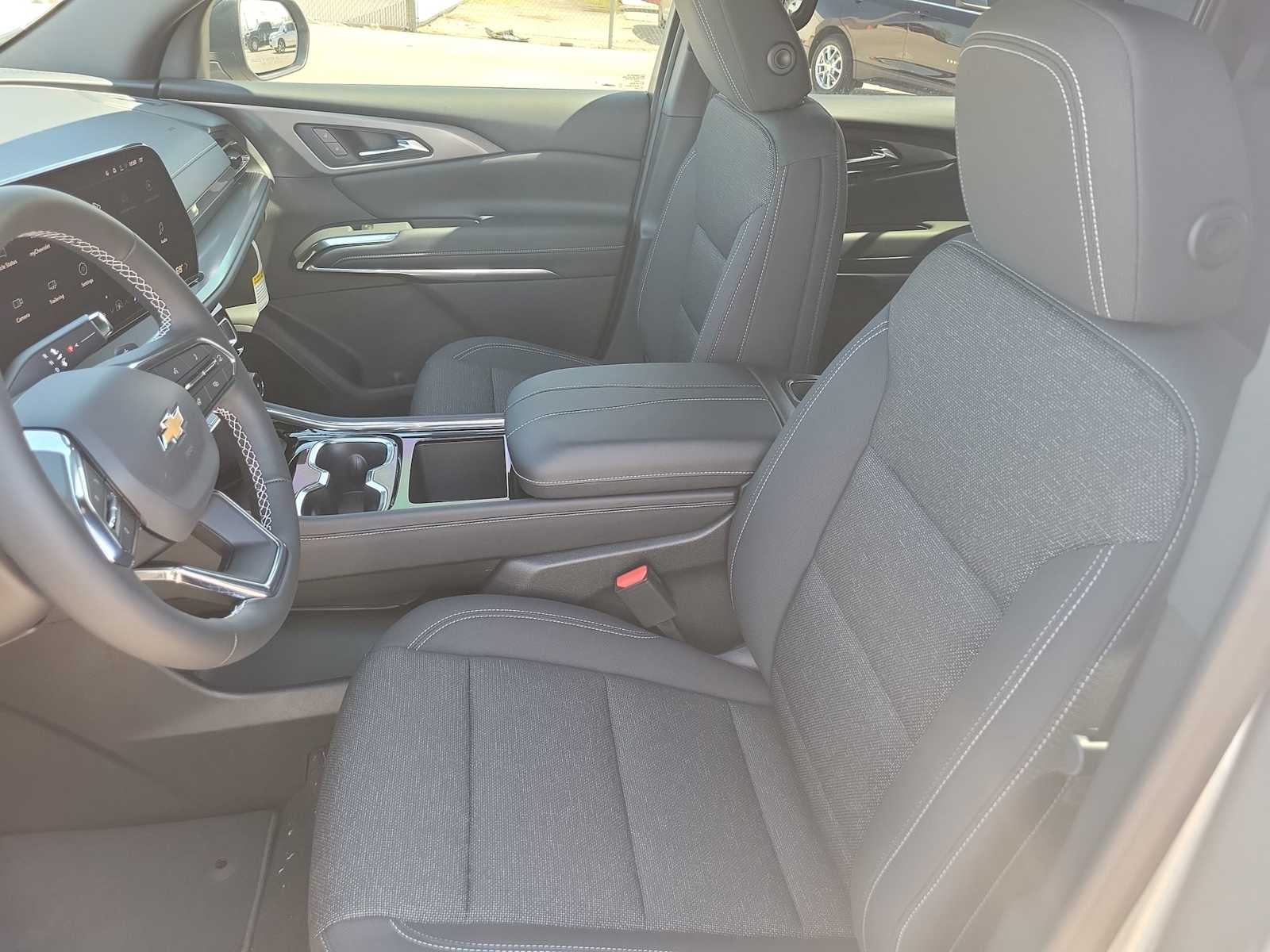 Thumbnail: 2026 Chevrolet Traverse - 19