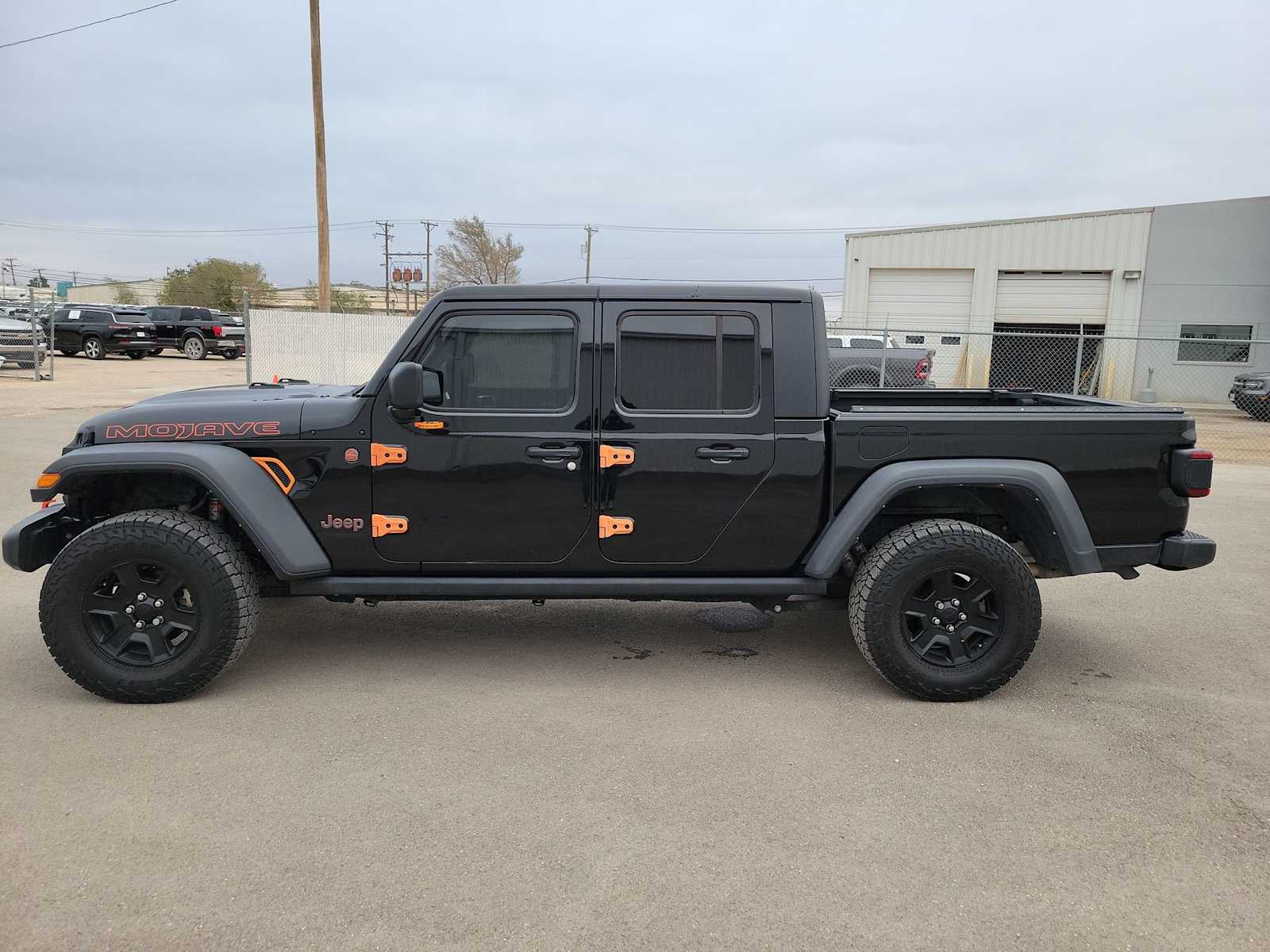 Thumbnail: 2022 Jeep Gladiator - 11