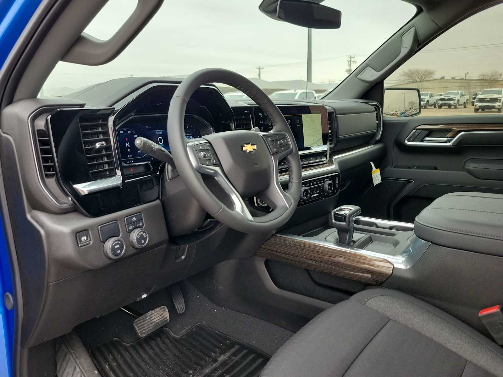 Thumbnail: 2025 Chevrolet Silverado 1500 - 10