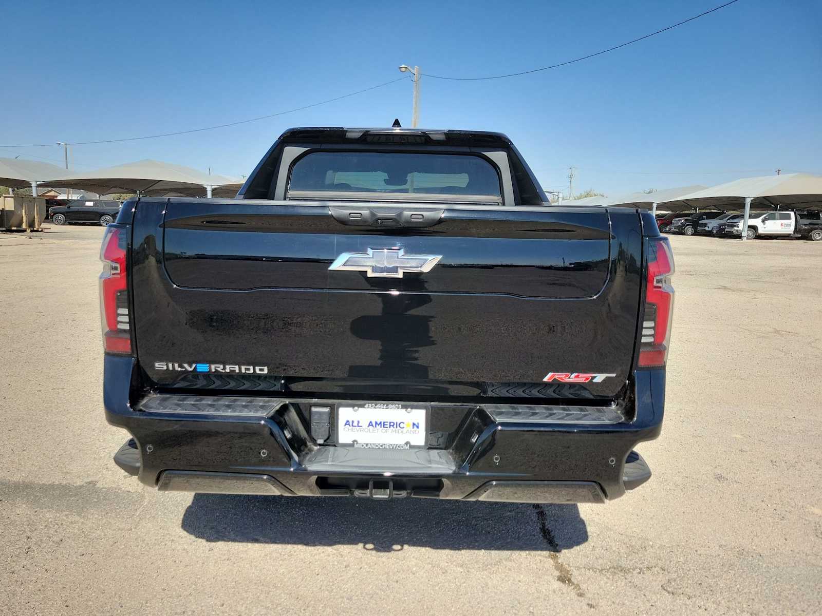 Thumbnail: 2024 Chevrolet Silverado EV - 4