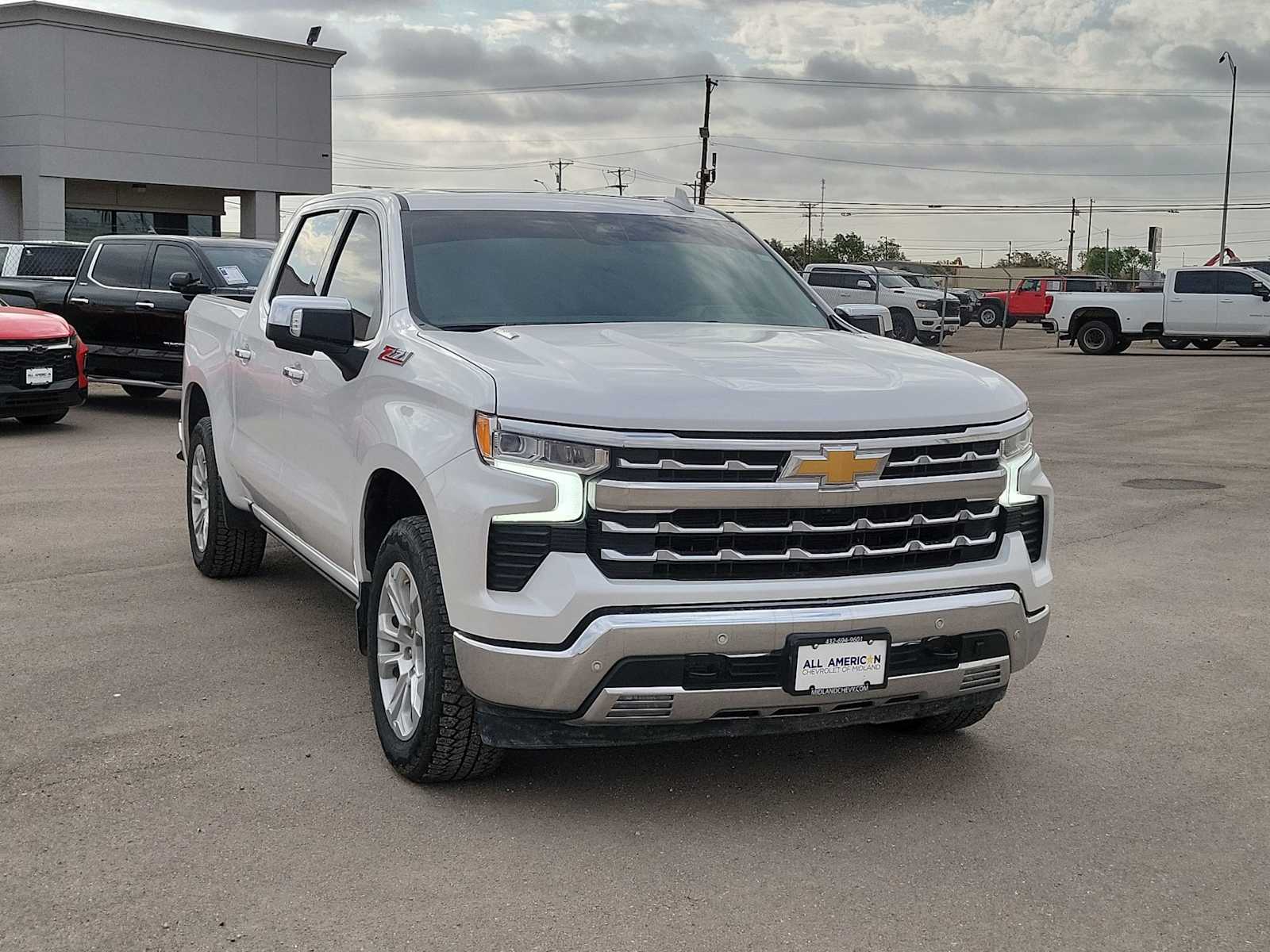 Thumbnail: 2024 Chevrolet Silverado 1500 - 2