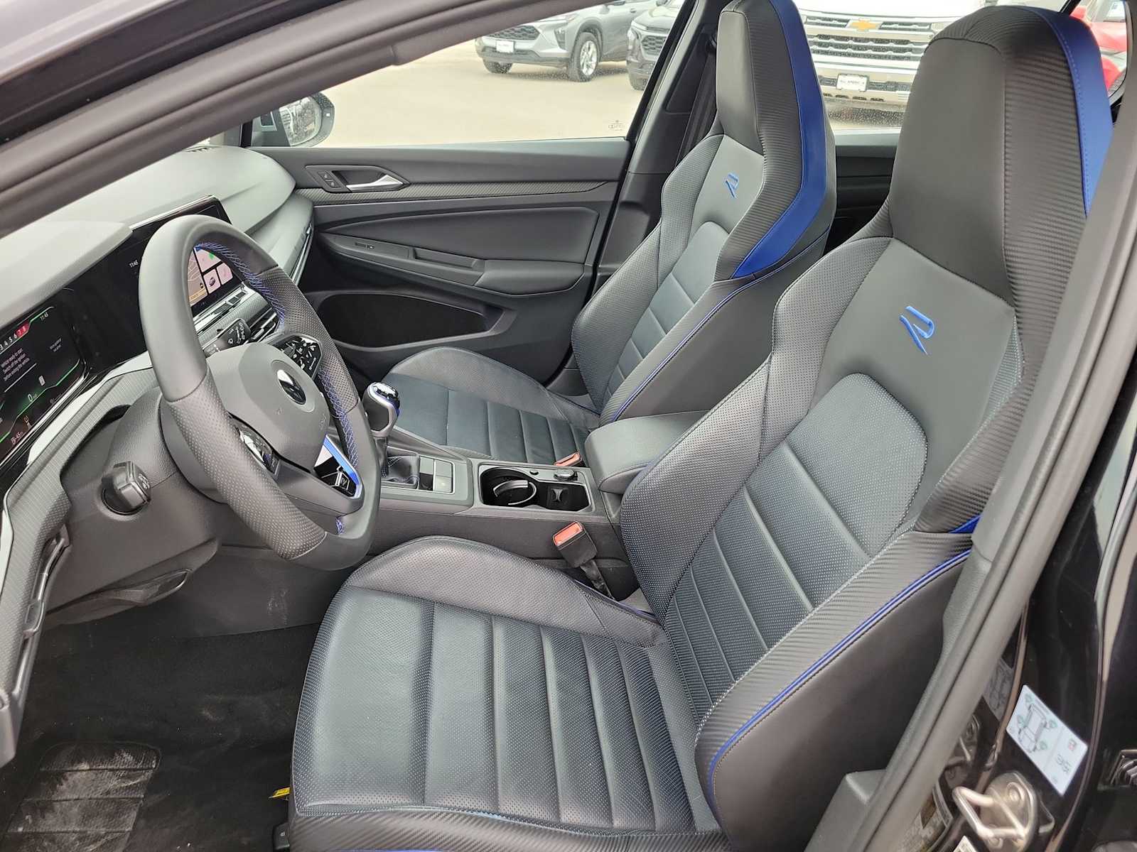 Thumbnail: 2022 Volkswagen Golf - 15