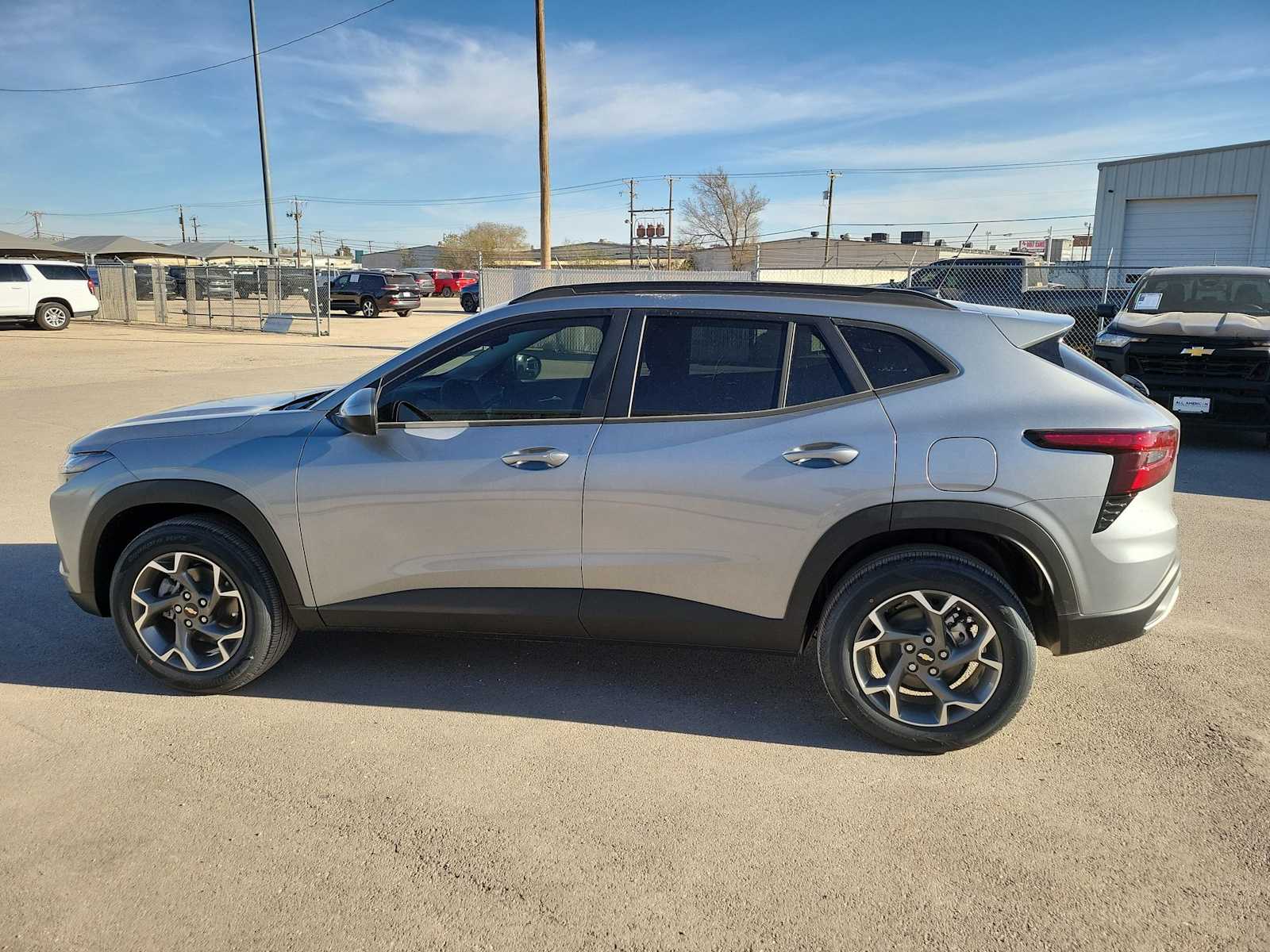 Thumbnail: 2026 Chevrolet Trax - 11