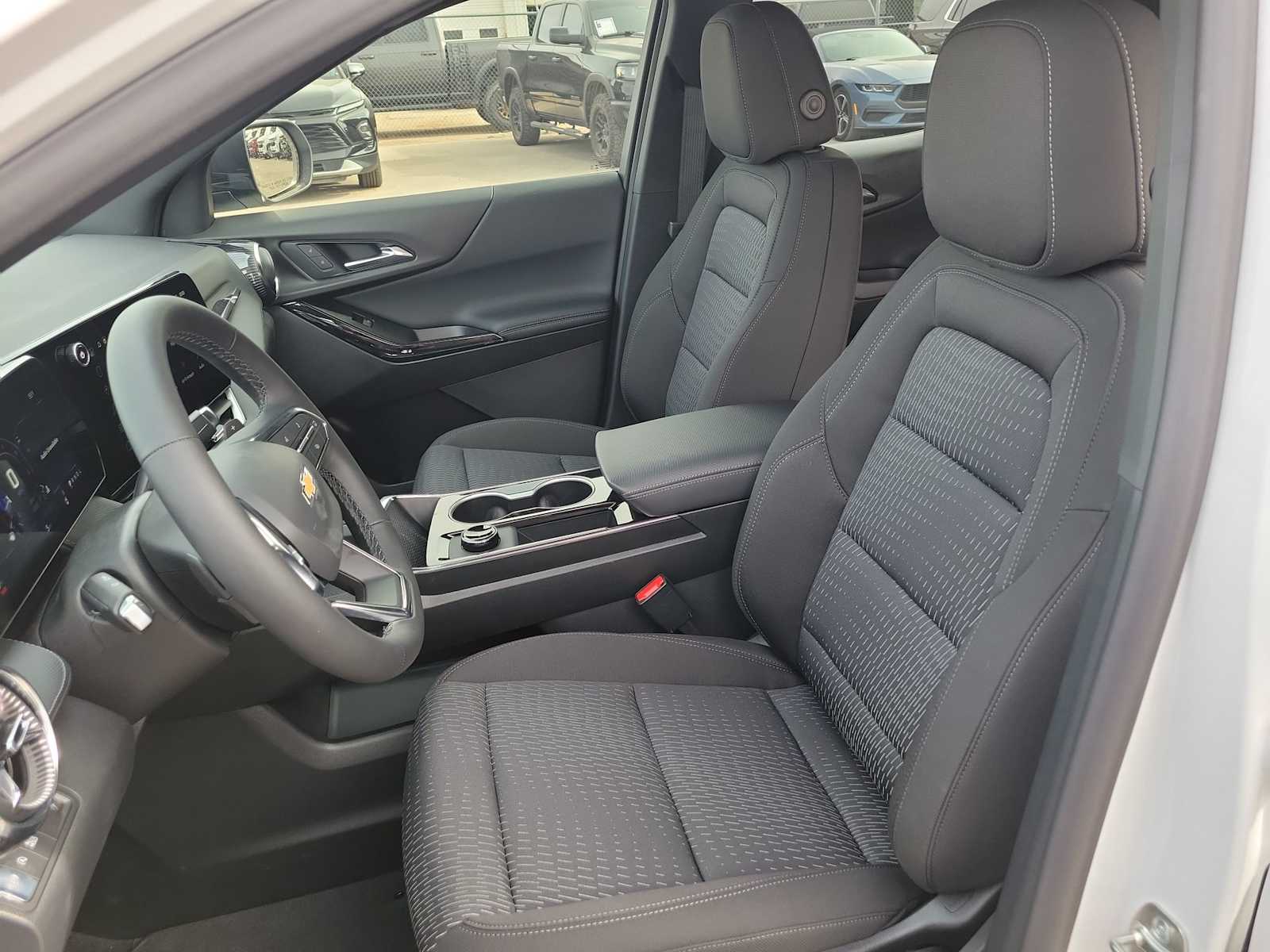 Thumbnail: 2026 Chevrolet Equinox - 19