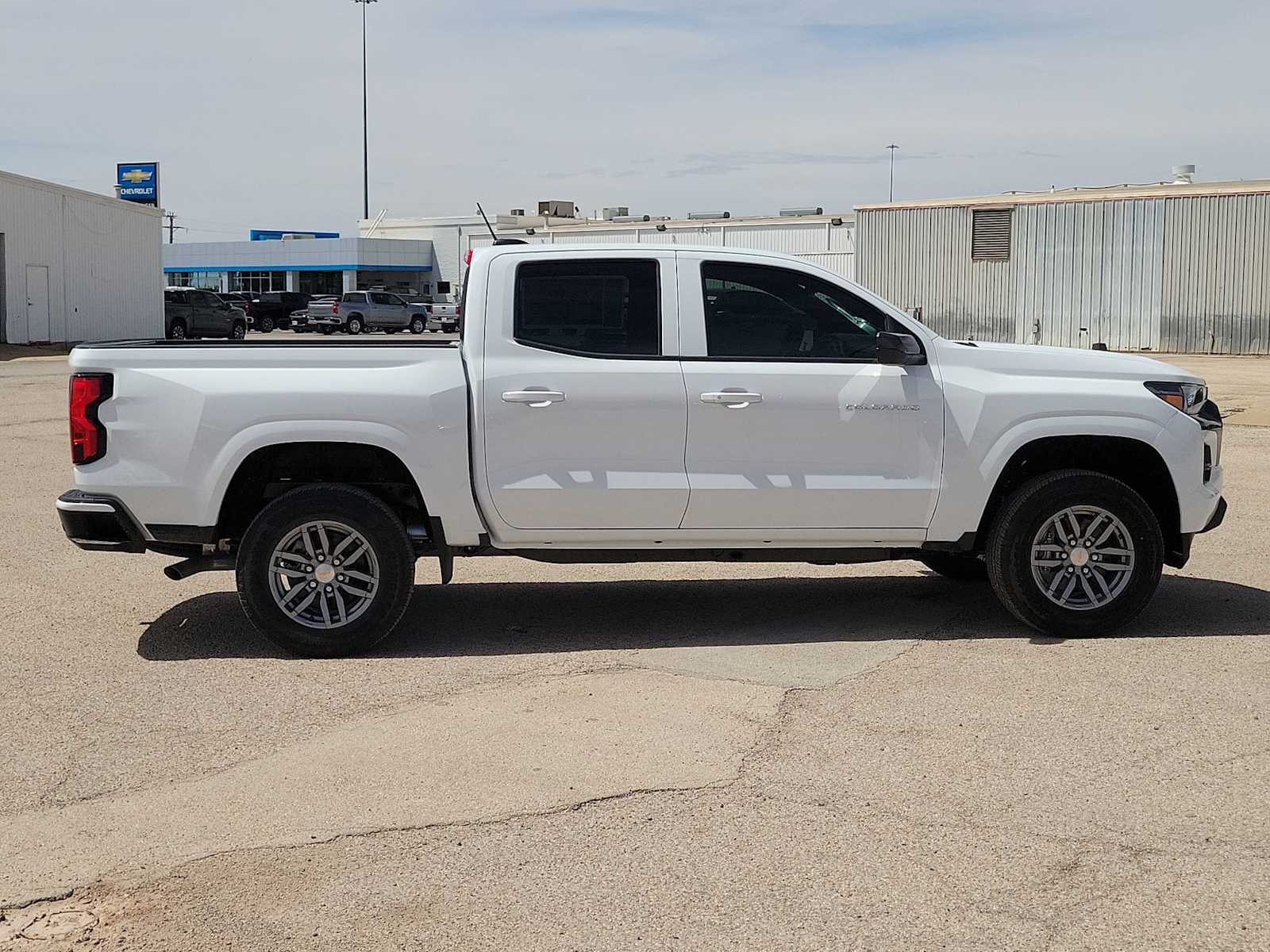 Thumbnail: 2026 Chevrolet Colorado - 9