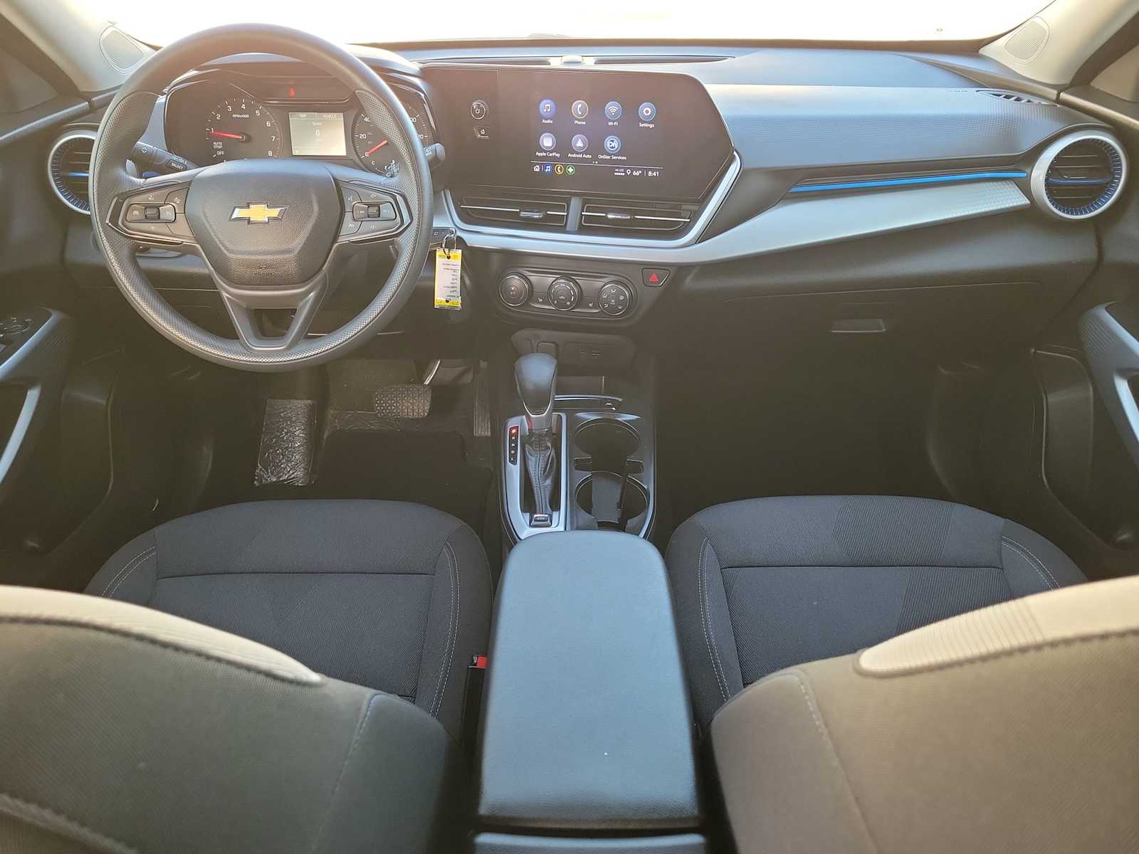 Thumbnail: 2025 Chevrolet Trax - 14