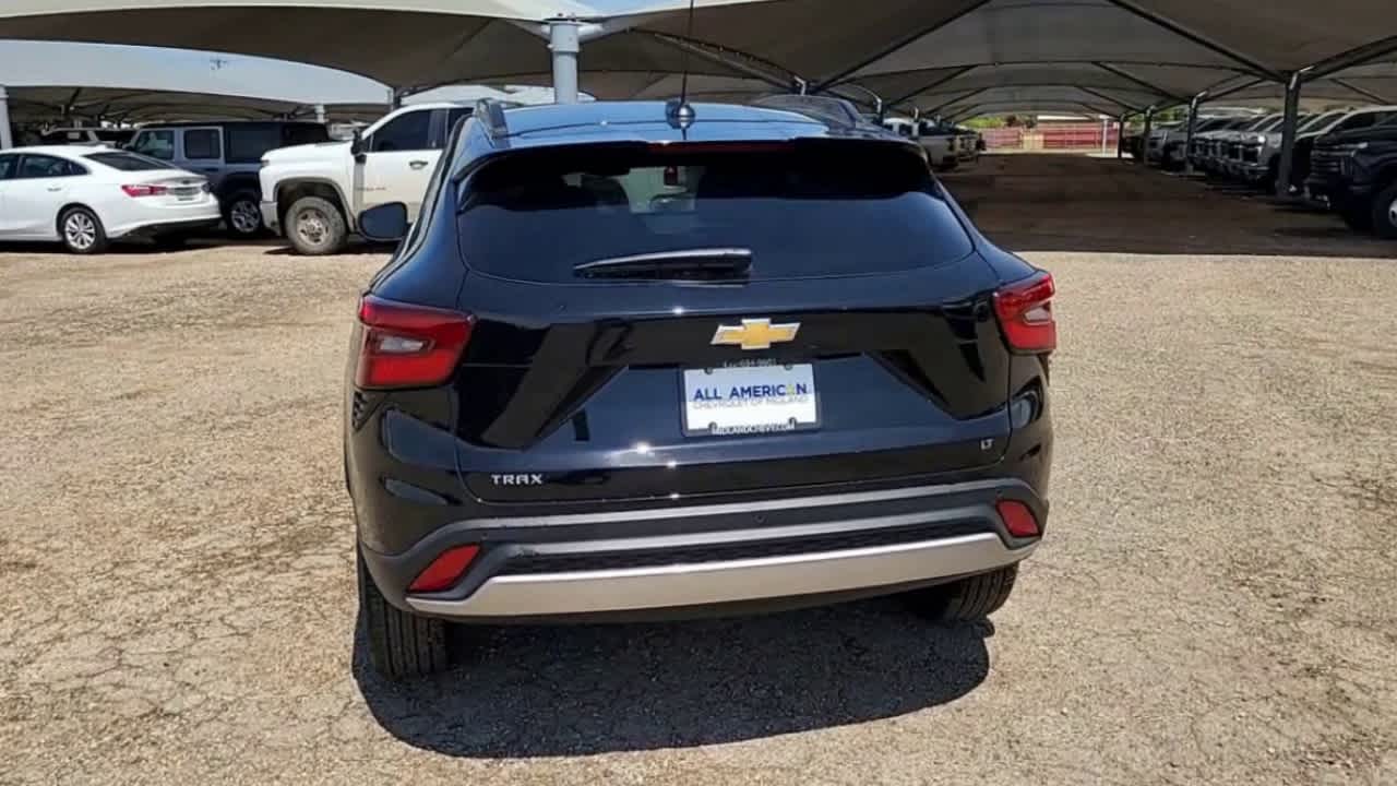 Thumbnail: 2025 Chevrolet Trax - 7