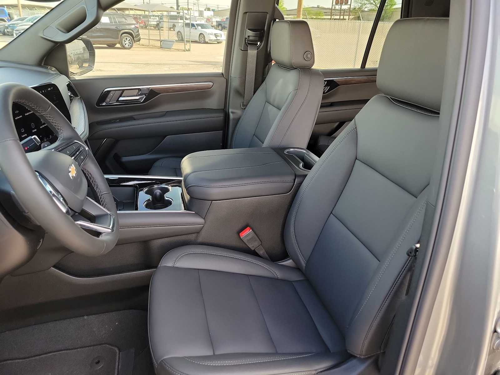 Thumbnail: 2026 Chevrolet Tahoe - 15