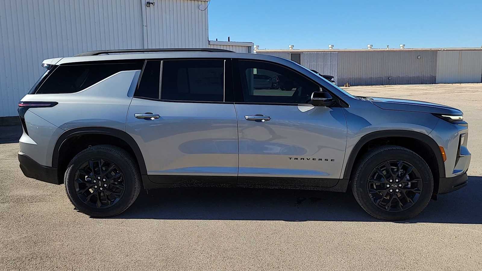 Thumbnail: 2026 Chevrolet Traverse - 9