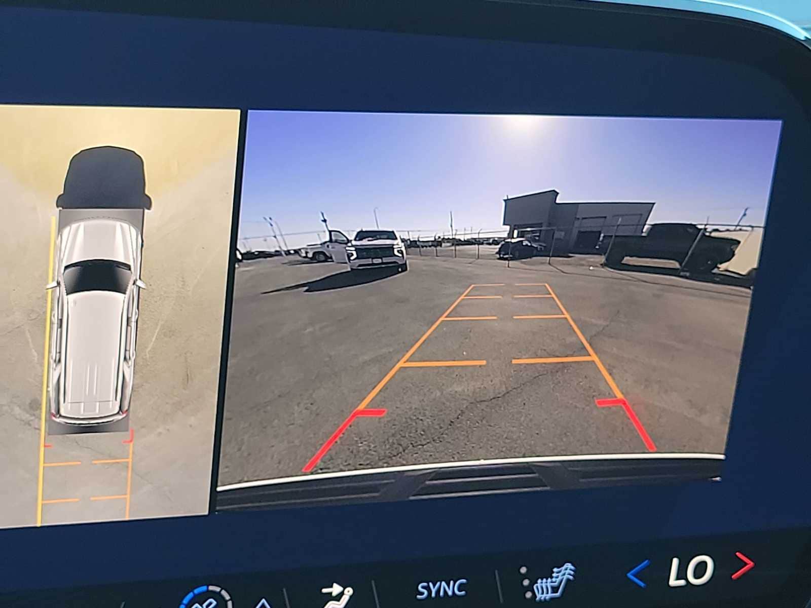 Thumbnail: 2026 Chevrolet Tahoe - 24